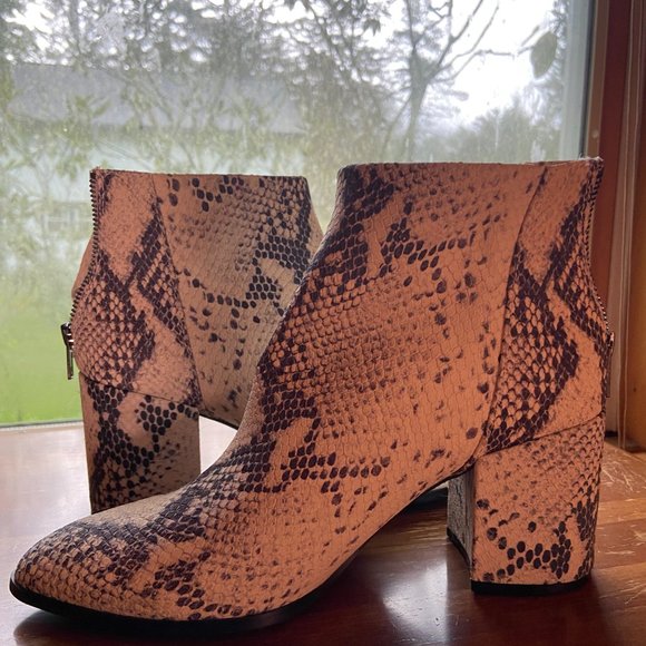 Steve Madden Jillian Zipper Pointed Toe Ankle Boots 8.5 - Picture 3 of 5